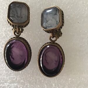 Vintage Extasia Purple and Gray Cameo Clip-on Earrings